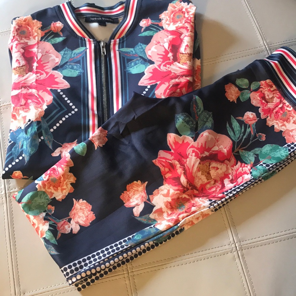 Pants set🌸🌷🌸